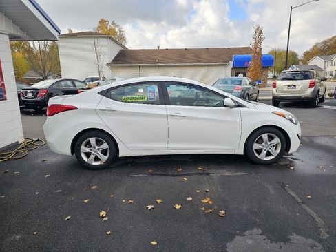 Used 2013 Hyundai Elantra GLS image 12