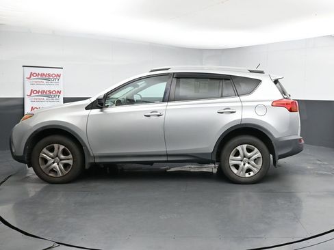 Used 2014 Toyota RAV4 LE image 5