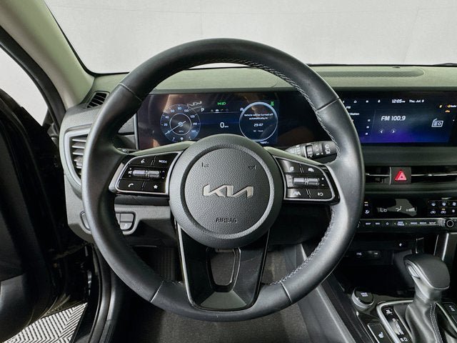 Certified 2024 Kia Seltos EX AWD/4WD image 11