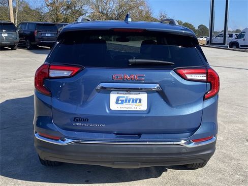 Used 2024 GMC Terrain SLT image 4
