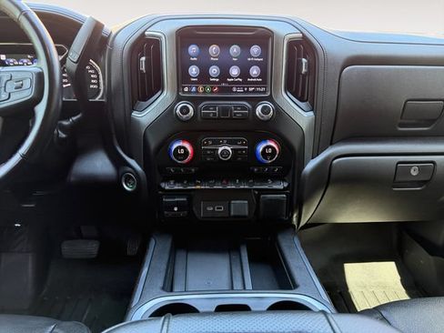 Used 2021 GMC Sierra 3500 Denali AWD/4WD image 11