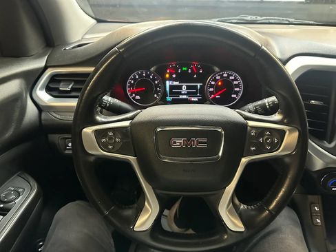 Used 2017 GMC Acadia SLT FWD image 14