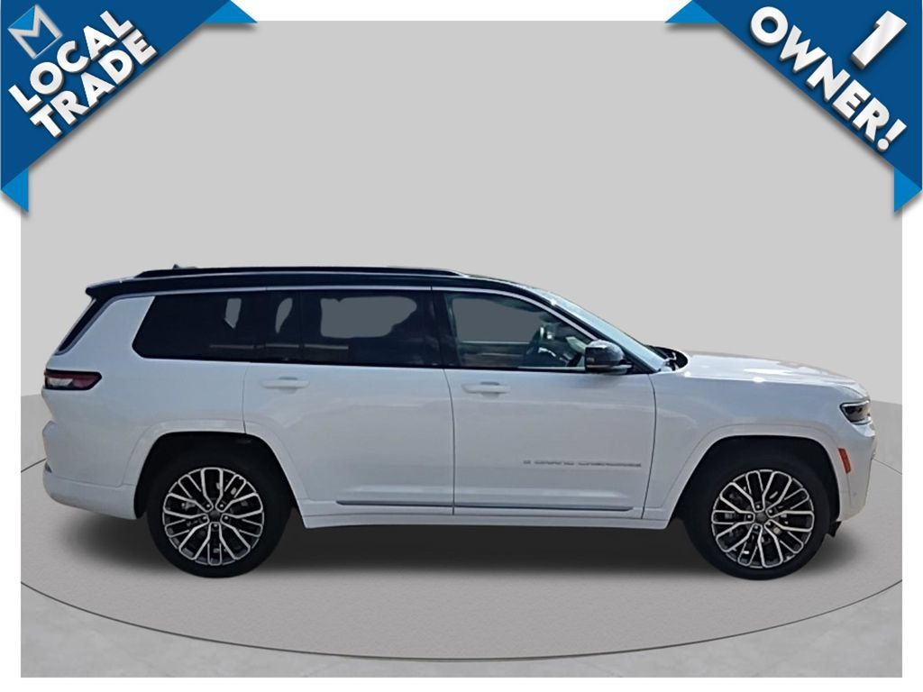 Used 2026 Jeep Grand Cherokee L Summit w/ Advanced Protech Group IV AWD/4WD image 4