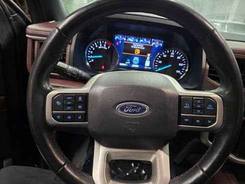 Used 2024 Ford Expedition Limited image 20