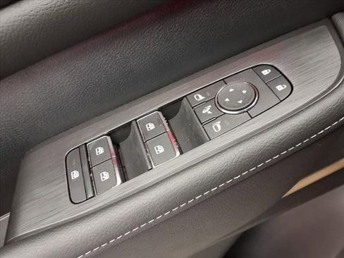 New 2025 Nissan Armada Platinum Reserve image 15