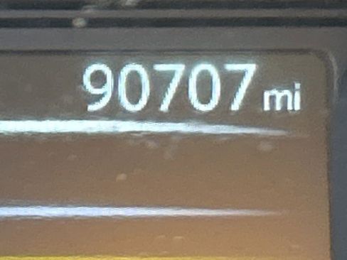 Used 2017 Nissan Titan SL w/ Chrome Package image 7