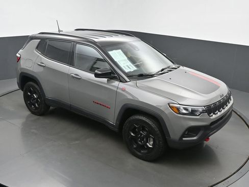 Used 2023 Jeep Compass Trailhawk w/ Trailhawk Convenience Group image 44