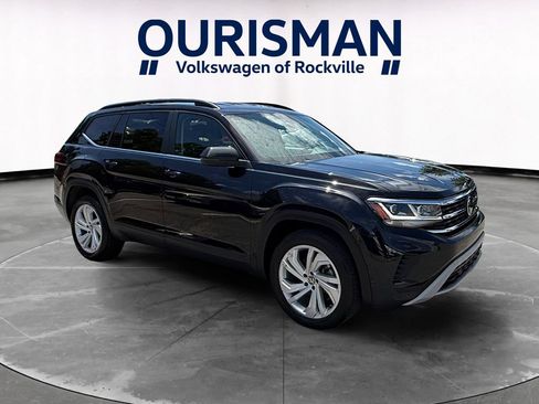 Used 2023 Volkswagen Atlas SE AWD/4WD image 1