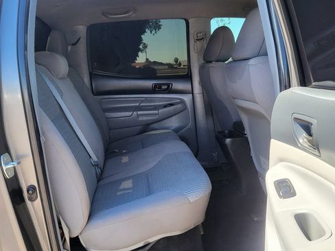 Used 2013 Toyota Tacoma PreRunner w/ SR5 Pkg RWD image 19