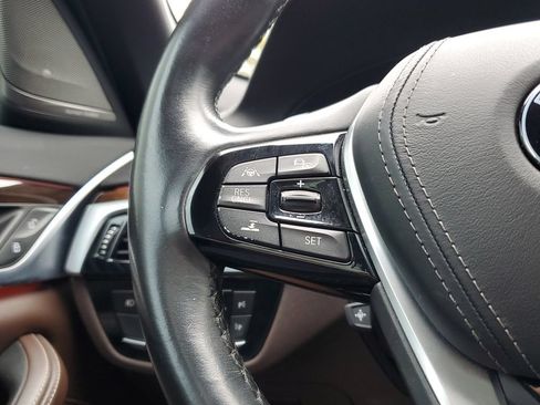 Used 2018 BMW 540i xDrive AWD/4WD image 25