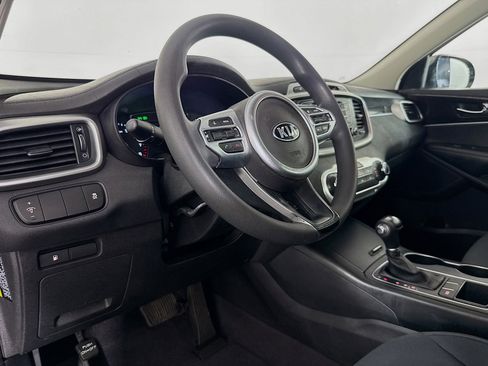 Used 2016 Kia Sorento LX image 20