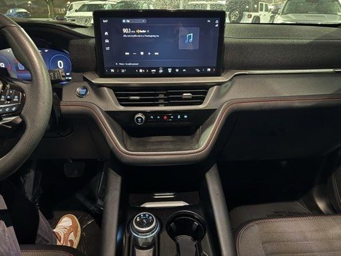 Certified 2025 Ford Explorer ST-Line w/ ST-Line Street Pack image 17