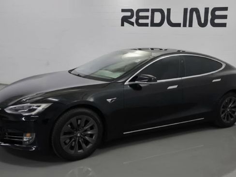 Used 2018 Tesla Model S 100D AWD/4WD image 2