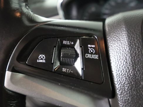 Used 2022 Chevrolet Trax LT w/ Driver Confidence Package AWD/4WD image 35