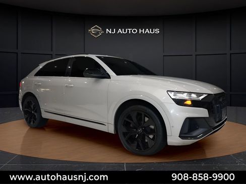 Used 2021 Audi SQ8 Premium Plus w/ SQ8 Black Optic Package AWD/4WD image 1