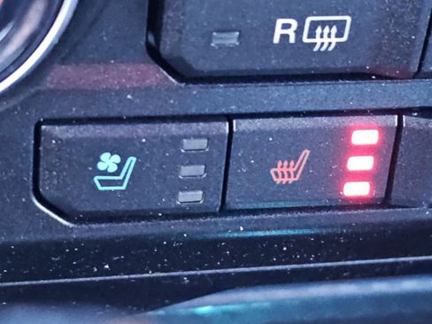 Used 2019 Ford F150 Lariat w/ Equipment Group 502A Luxury image 17