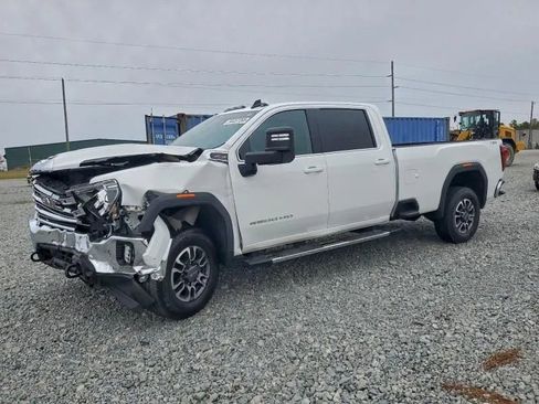 Used 2023 GMC Sierra 2500 SLE w/ SLE Convenience Package image 2