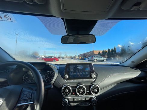 Used 2025 Nissan Sentra SV image 33