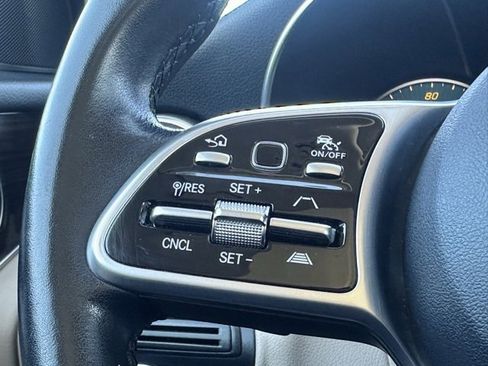 Used 2021 Mercedes-Benz GLC 300 GLC 300 image 23