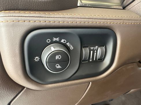 New 2027 RAM 2500 Limited AWD/4WD image 16