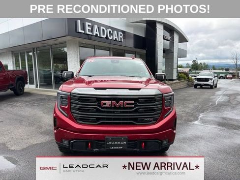 Used 2024 GMC Sierra 1500 AT4 w/ Technology Package AWD/4WD image 8