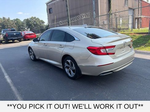 Used 2018 Honda Accord EX image 4