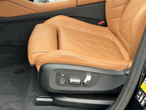 Used 2023 BMW X6 xDrive40i w/ M Sport Package image 15