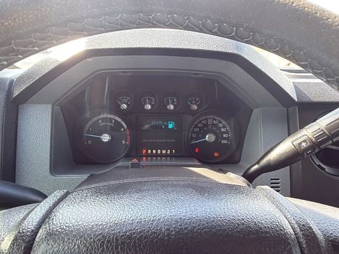 Used 2015 Ford F250 XL w/ XL Appearance Package RWD image 12