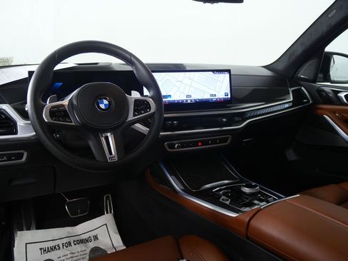 Certified 2025 BMW X7 M60i image 23