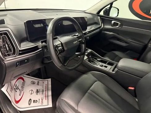 Used 2026 Kia Sorento S w/ S Panoramic Sunroof Package FWD image 9