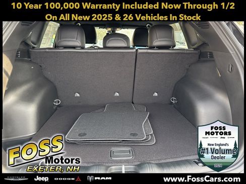 New 2025 Jeep Compass Limited image 14