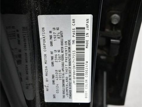 Used 2024 MAZDA MAZDA3 Hatchback w/ Appearance Package image 11