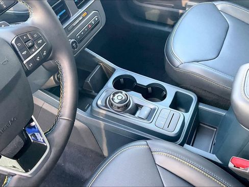 New 2025 Ford Maverick Lobo image 8