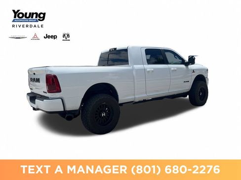 Used 2025 RAM 2500 Laramie AWD/4WD image 5
