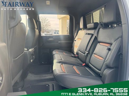 Used 2024 GMC Sierra 2500 AT4 w/ Technology Package image 11