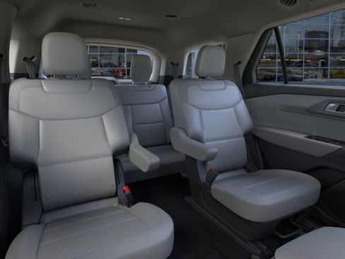 New 2026 Ford Explorer Active image 12