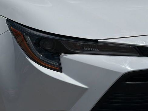 Used 2024 Toyota Corolla LE FWD image 27