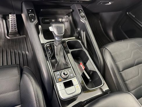 Used 2021 Kia Telluride SX w/ SX Prestige Package AWD/4WD image 19