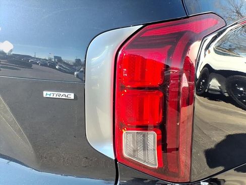 Used 2024 Hyundai Palisade Limited image 33