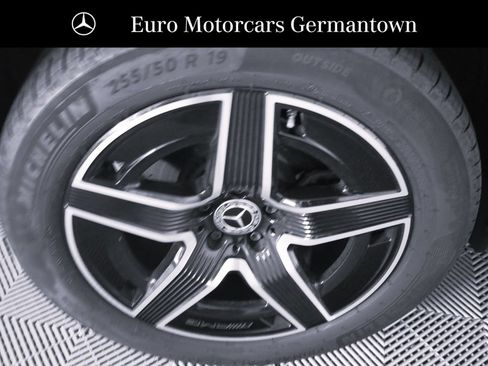 Used 2026 Mercedes-Benz GLC 300 4MATIC image 7