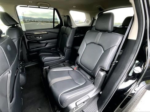Used 2023 Honda Pilot Touring image 19