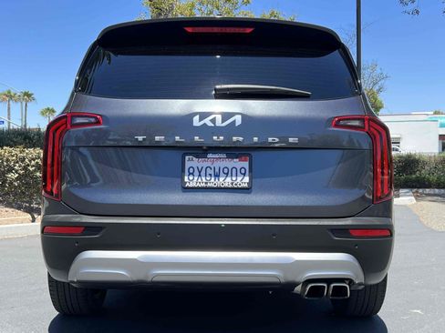 Used 2022 Kia Telluride EX w/ EX Premium Package FWD image 48