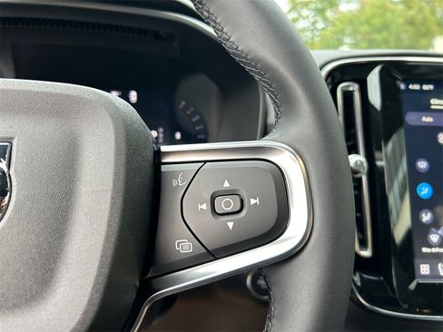 New 2026 Volvo XC40 B5 Ultra w/ Climate Package image 14