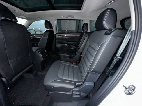 New 2026 Volkswagen Atlas SEL image 30
