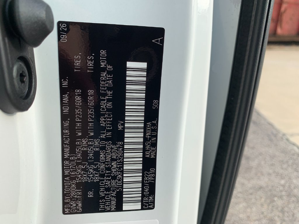 New 2026 Toyota Sienna XLE Woodland Edition AWD/4WD image 40