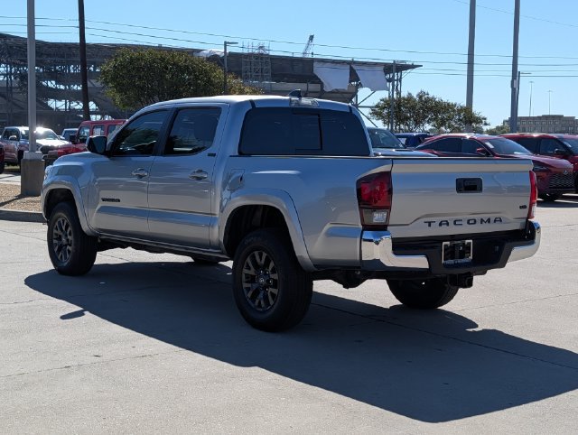 Certified 2022 Toyota Tacoma SR5 RWD image 9