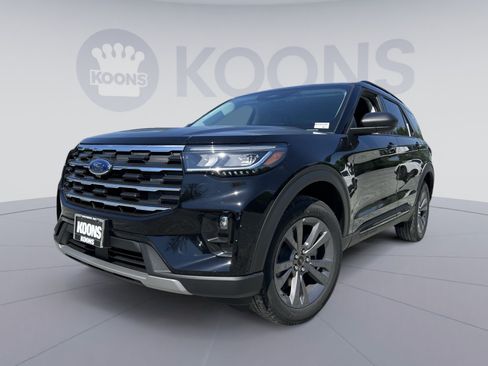 New 2026 Ford Explorer Active w/ Active Comfort Package AWD/4WD image 1