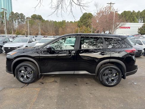 New 2026 Nissan Rogue SV w/ Cold Weather Package image 4