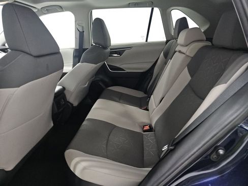 Used 2021 Toyota RAV4 XLE image 11