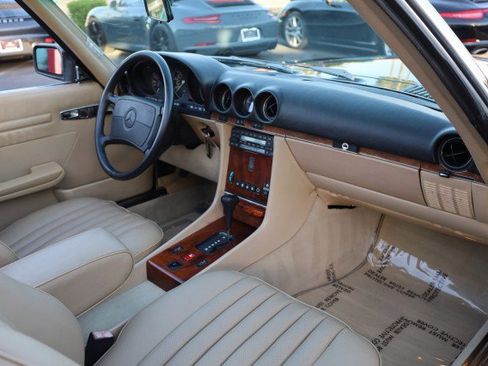 Used 1988 Mercedes-Benz 560 SL image 39